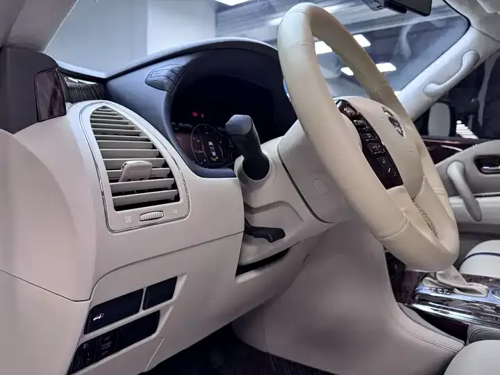 Toula 2018 4.0L Middle East Edition 9