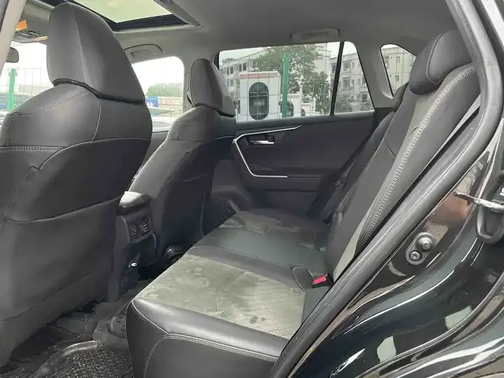 RAV4 Rongfeng 2022 2.0L CVT 4WD Fashion Plus Edition 9