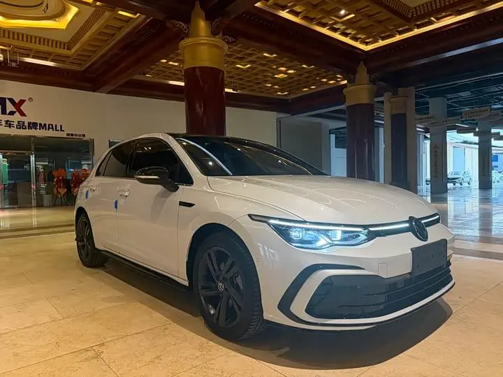 Golf 2023 280TSI DSG R-Line 3