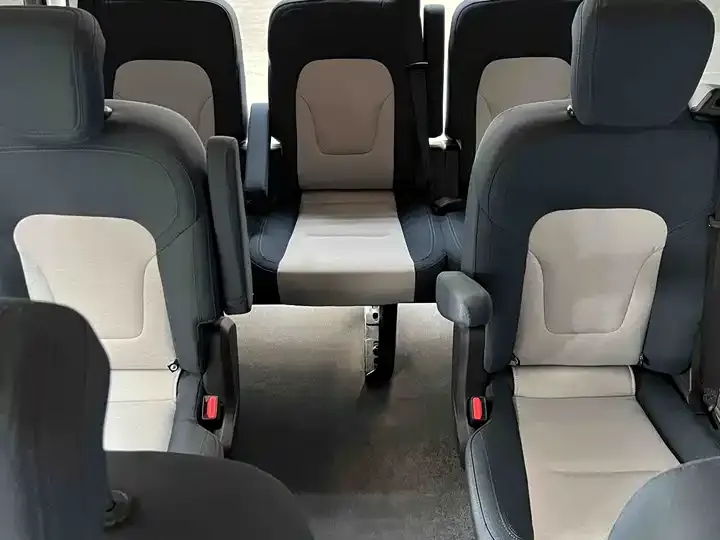 JMC Fushun 2025 2.0T 6MT diesel mid-shaft mid-top commercial 9 seats (non-operating) 10