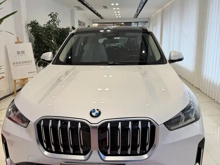 BMW X1 2026 sDrive25Li X Design Set 2