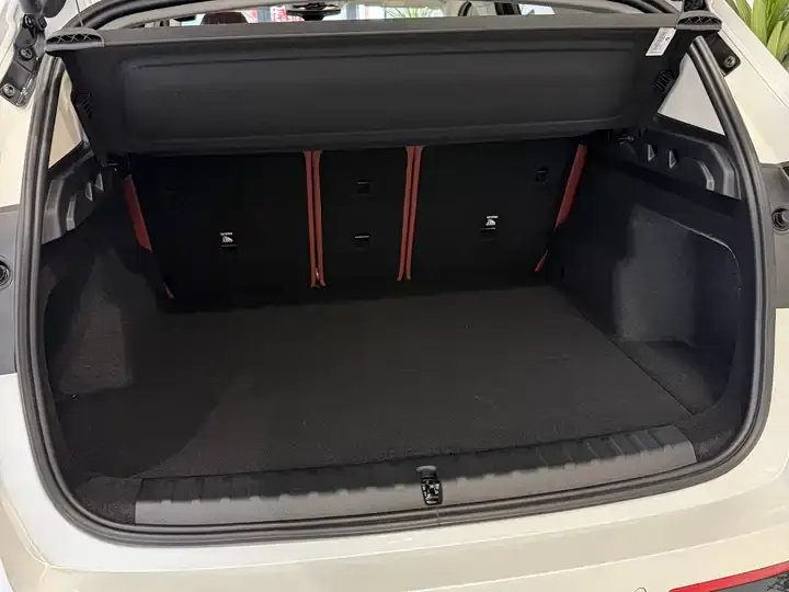 BMW X1 2026 sDrive25Li X Design Set 9