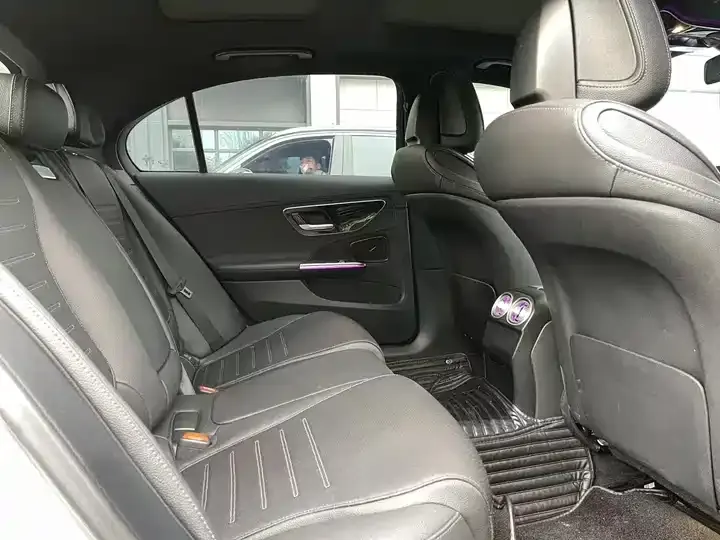 Mercedes Benz Class C 2023 C 260 L Sports Edition 6