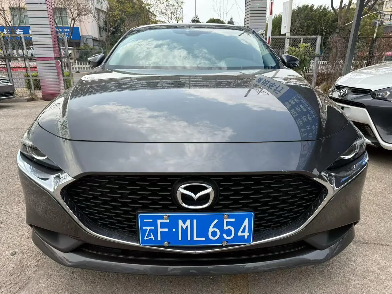 Mazda 3 Angkesaila 2022 Mazda 3 Angkesaila-sedan 2.0 quality automatic transmission 2