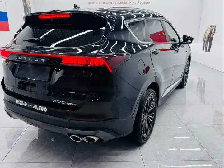 Jetour X70 PLUS 2023 1.5T DCT Brave PLUS 5 10
