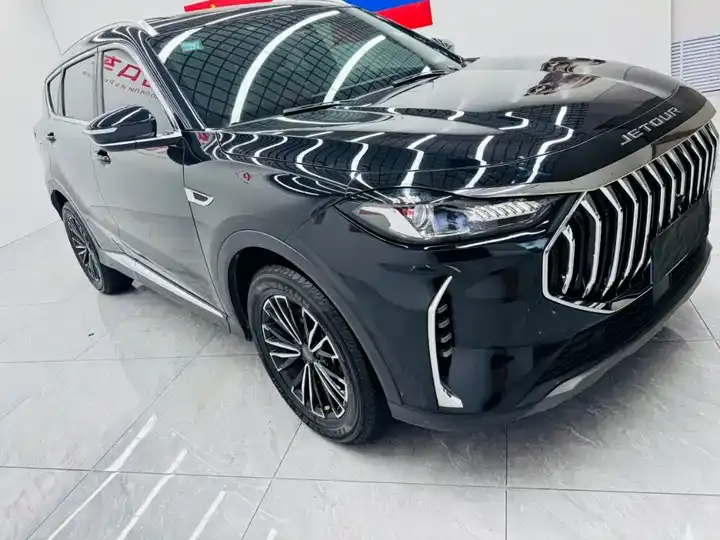 Jetour X70 PLUS 2023 1.5T DCT Brave PLUS 5 3