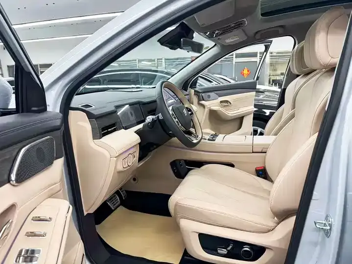 Jetour ShanHai L9 2025 1.5TD 2DHT Ultimate Edition 6 7