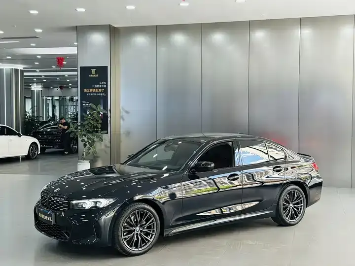BMW 3 Series 2023 325i M Sports Night Suit - View 1