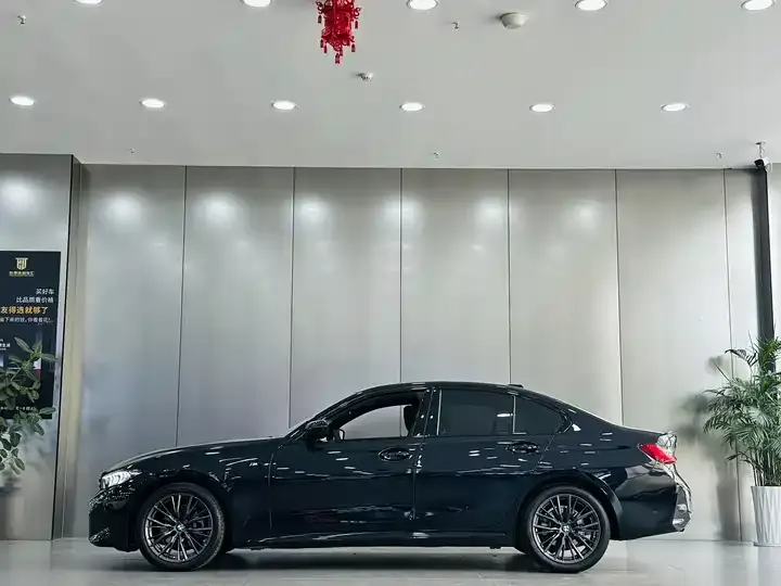 BMW 3 Series 2023 325i M Sports Night Suit 8