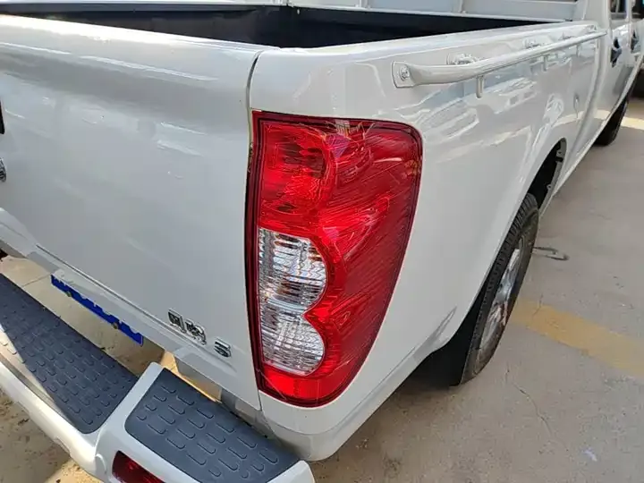 Fengjun 5 2023 Dry Rice Edition 1.5T Gasoline Two-Drive Aggedist Double 8