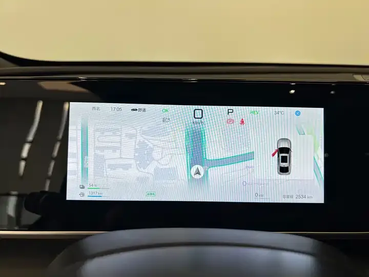 Qin L 2025 DM-i smart driving version 80KM Exceed 4