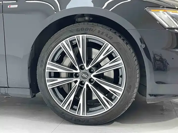 Audi A6L 2024 55 TFSI quattro Enjoy Dynamic 10