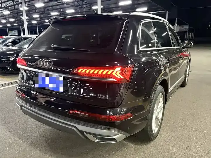 Audi Q7 2021 45 TFSI quattro S line Sport 7