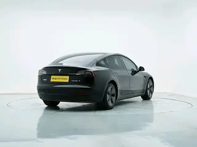 2022 Model 3 Rear-Wheel Drive Version 5