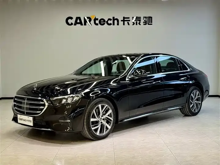 Mercedes Benz E-Class 2025 to E 300 L Fashion - View 1