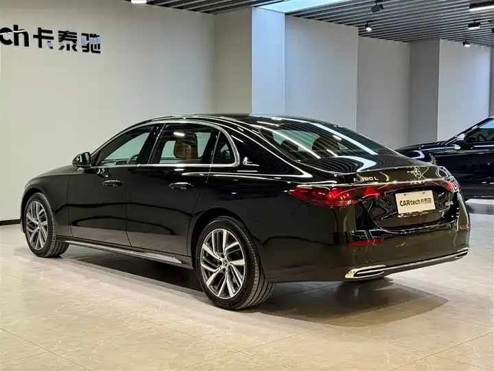 Mercedes Benz E-Class 2025 to E 300 L Fashion 6