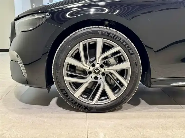 Mercedes Benz E-Class 2025 to E 300 L Fashion 9