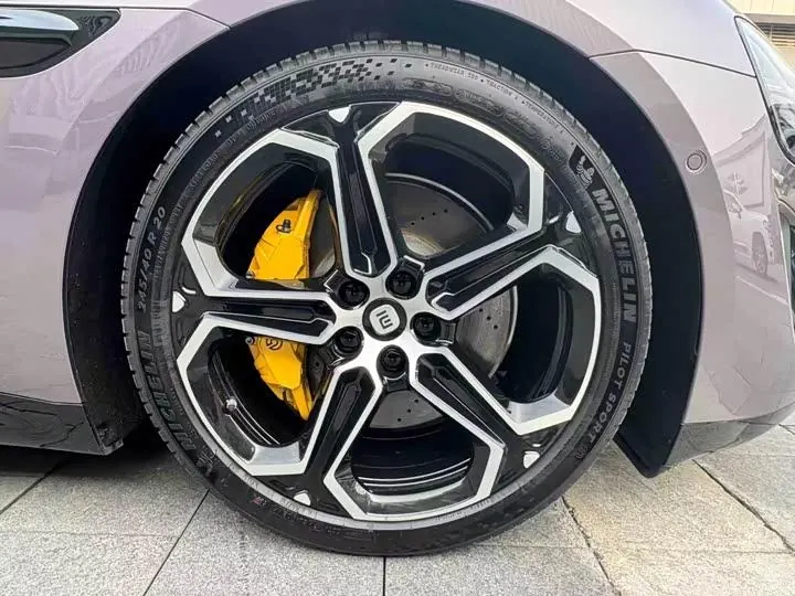 MI SU7 2024 four-wheel drive long endurance high-end smart driving Max version 4