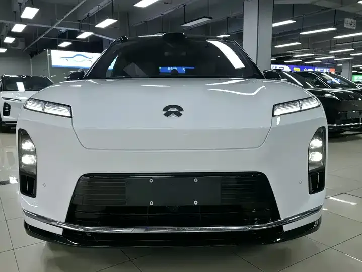 NIO ES8 2026 Six-seat Executive Deluxe Edition - View 1