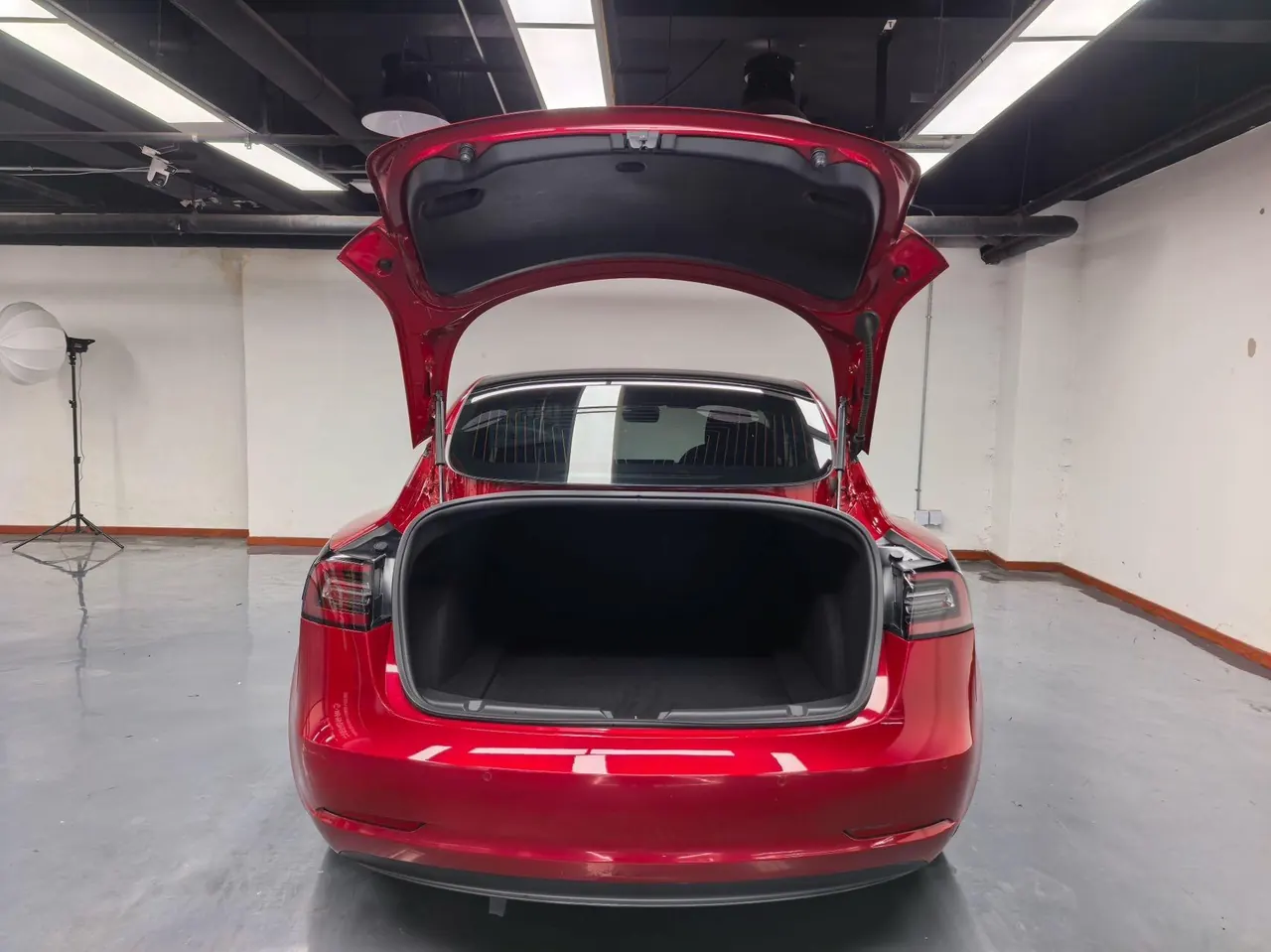 Tesla 2020 Model 3 long endurance rear wheel drive version (modified) automatic gear 7