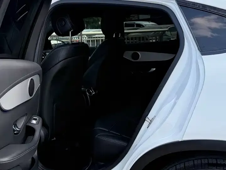 Mercedes Benz GLC Coupe 2021 GLC 260 4MATIC Coupe SUV 6