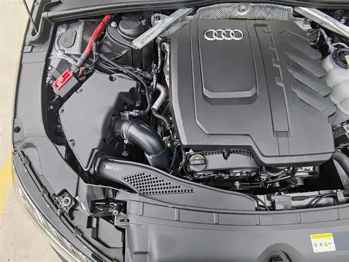 Audi A4L 2023 40 TFSI Deluxe Dynamic 10
