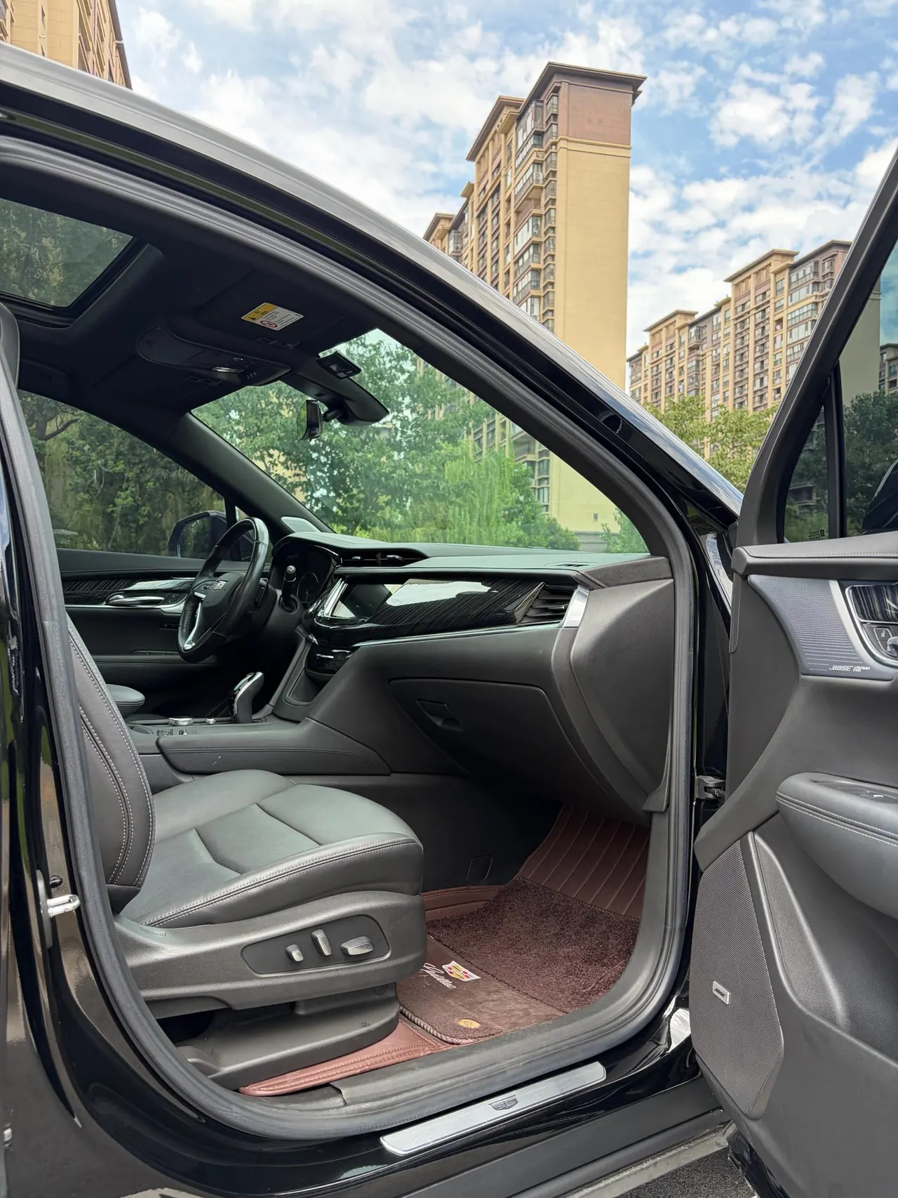 Cadillac 2022 XT6 48V 2.0T 6-seat four-wheel drive luxury automatic gear 7