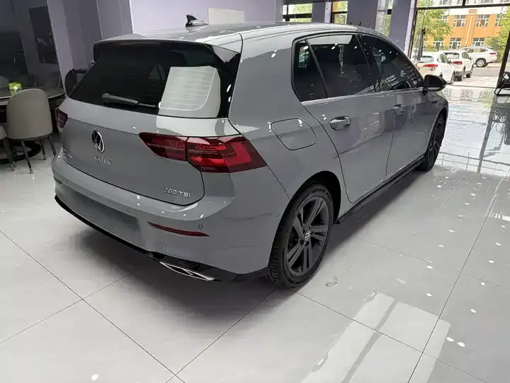 Golf 2023 facelift 280TSI DSG R-Line Lite 6