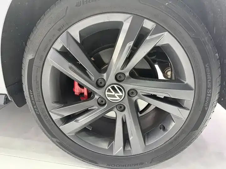 Golf 2023 facelift 280TSI DSG R-Line Lite 7