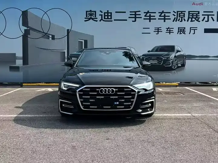Audi A6L 2023 40 TFSI Deluxe Dynamic 2