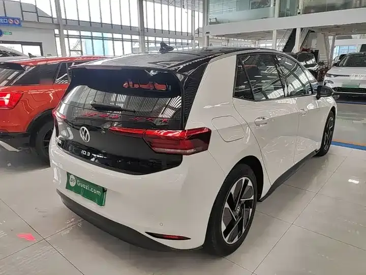 Volkswagen ID. 3 2024 models outstanding edition 5