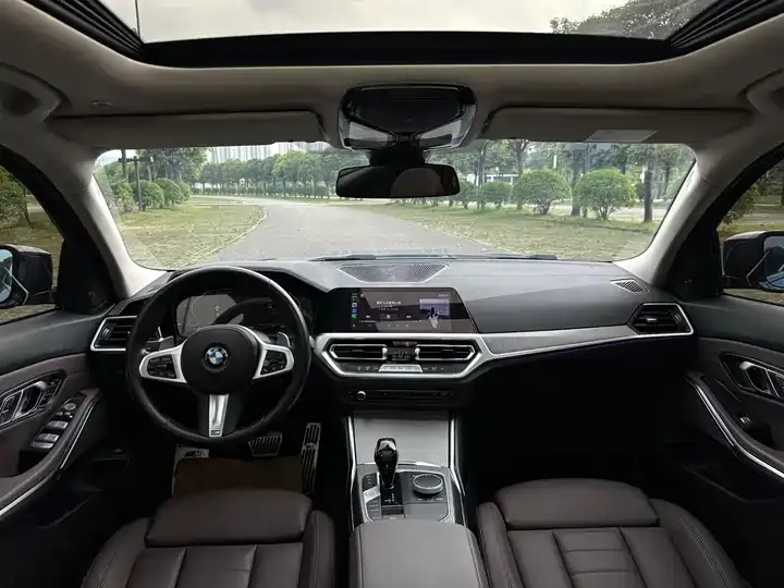 BMW 3 Series 2021 325Li M Sports Night Suit 12