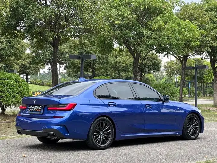 BMW 3 Series 2021 325Li M Sports Night Suit 5