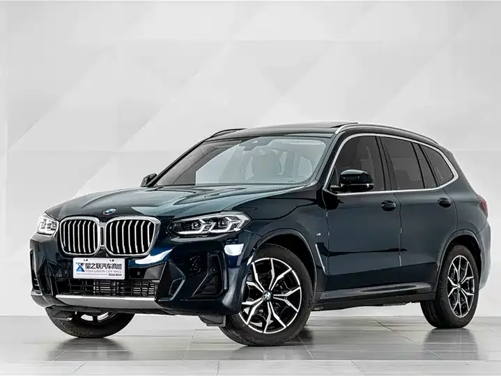 BMW X3 2022 facelift xDrive25i M sports suit 4