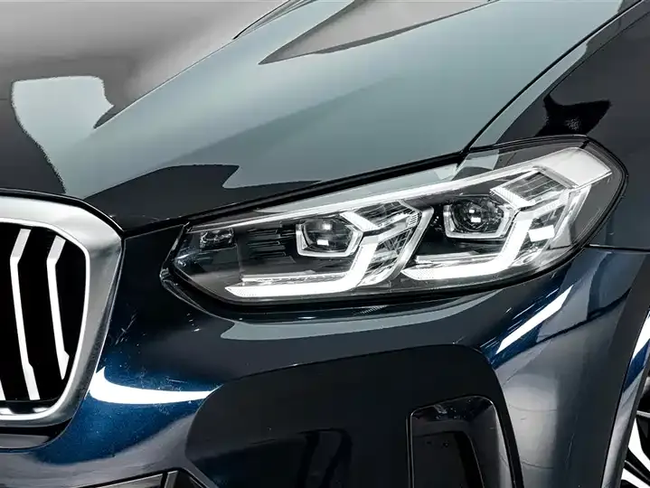 BMW X3 2022 facelift xDrive25i M sports suit 7