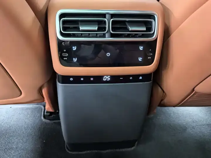 Li L7 2025 Ultra Smart Rejuvenation Edition 11