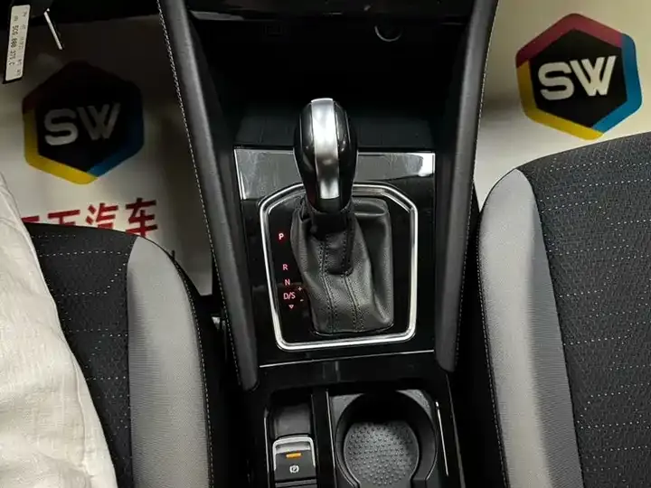Jetta VS5 2023 model 280TSI automatic entry-level version 12