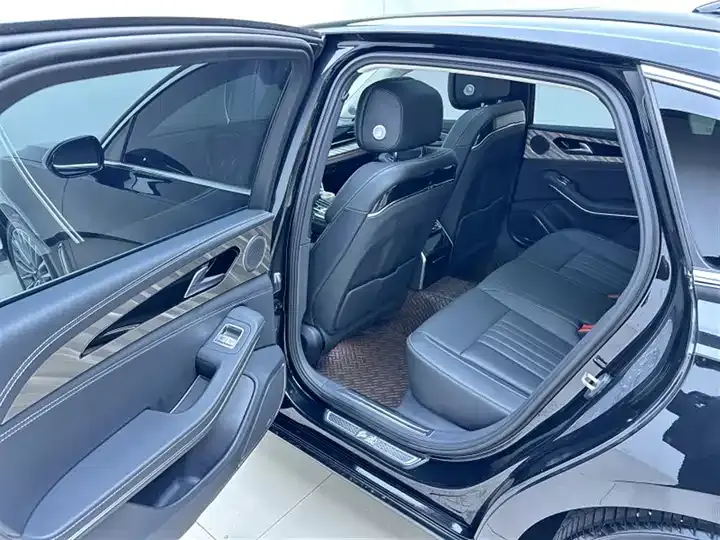 HongQi H9 2022 2.0T Zhilian Qichang Edition 8