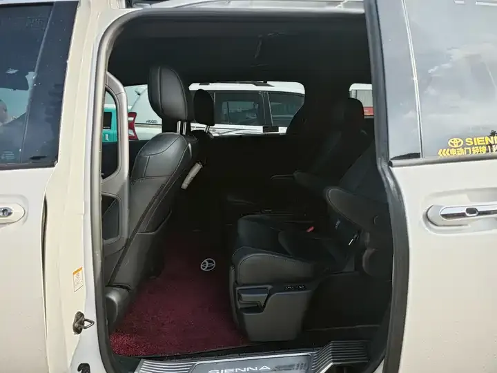 Sana SIENNA 2023 2.5L Hybrid Premium Edition 5