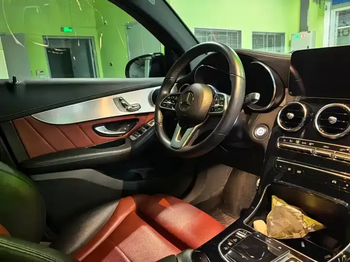Mercedes Benz GLC Coupe 2020 GLC 260 4MATIC Coupe SUV 11