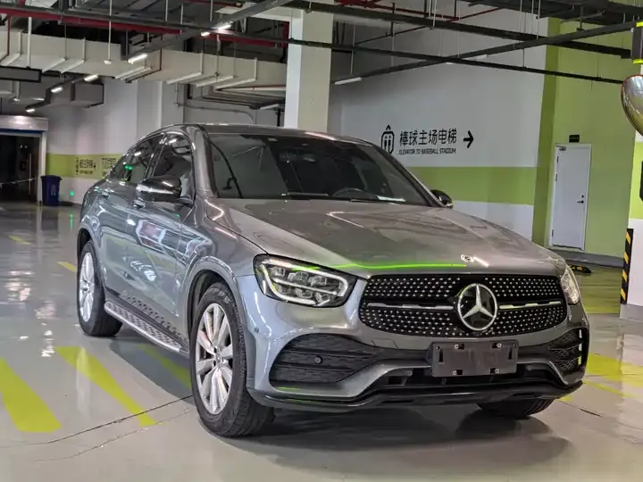 Mercedes Benz GLC Coupe 2020 GLC 260 4MATIC Coupe SUV 3