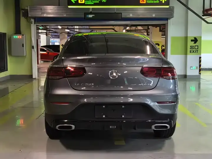 Mercedes Benz GLC Coupe 2020 GLC 260 4MATIC Coupe SUV 5