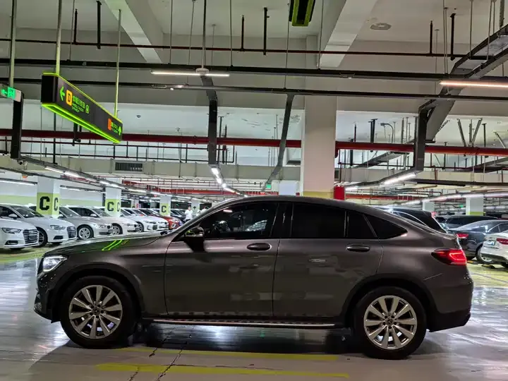 Mercedes Benz GLC Coupe 2020 GLC 260 4MATIC Coupe SUV 7