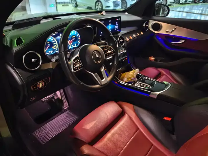 Mercedes Benz GLC Coupe 2020 GLC 260 4MATIC Coupe SUV 9