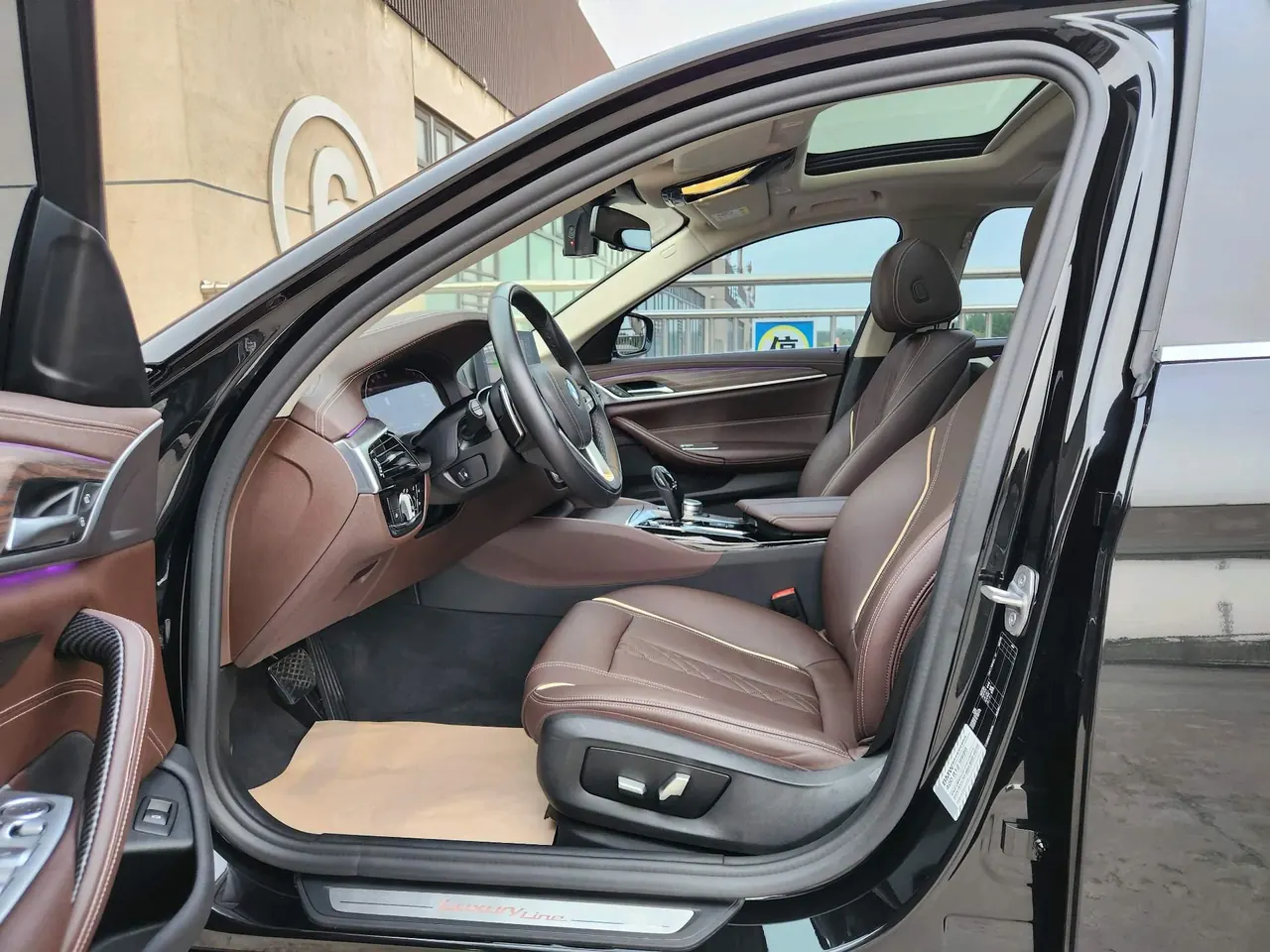 BMW 5 Series 2020 530Li 2.0T Leading Luxury Suit Automatic Gear 12