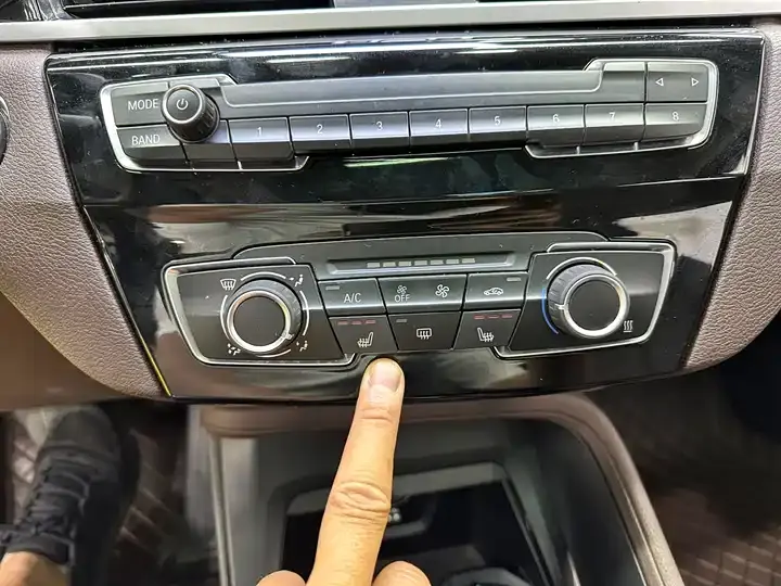 BMW X1 2022 sDrive20Li fashion 10