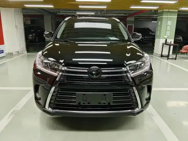 Highlander 2018 2.0T 4-wheel drive distinguished edition 7-seat country VI 2