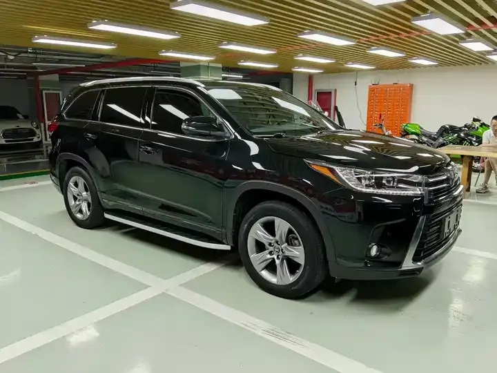 Highlander 2018 2.0T 4-wheel drive distinguished edition 7-seat country VI 3