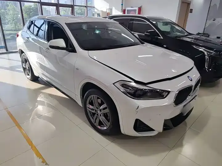BMW X2 2022 sDrive25i M sports suit 4