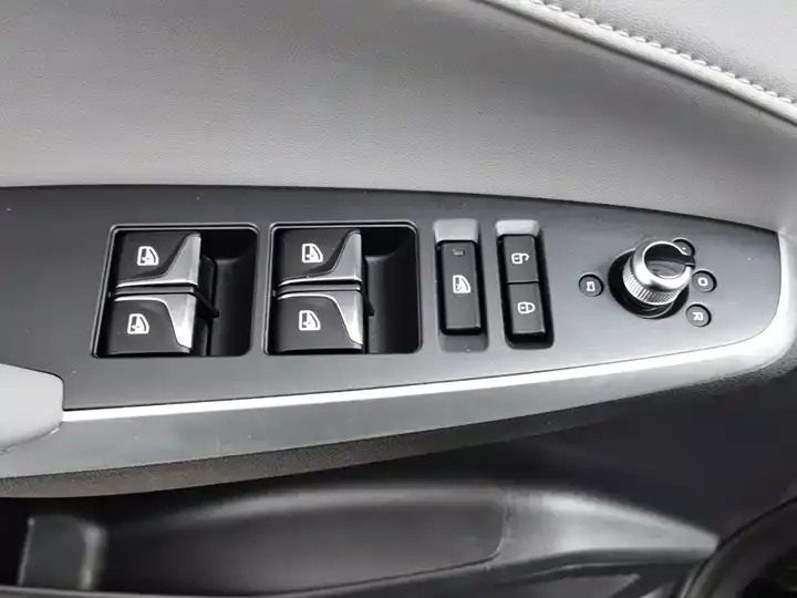 ChangAn CS75PLUS 2022 second generation 1.5T automatic honor model 9